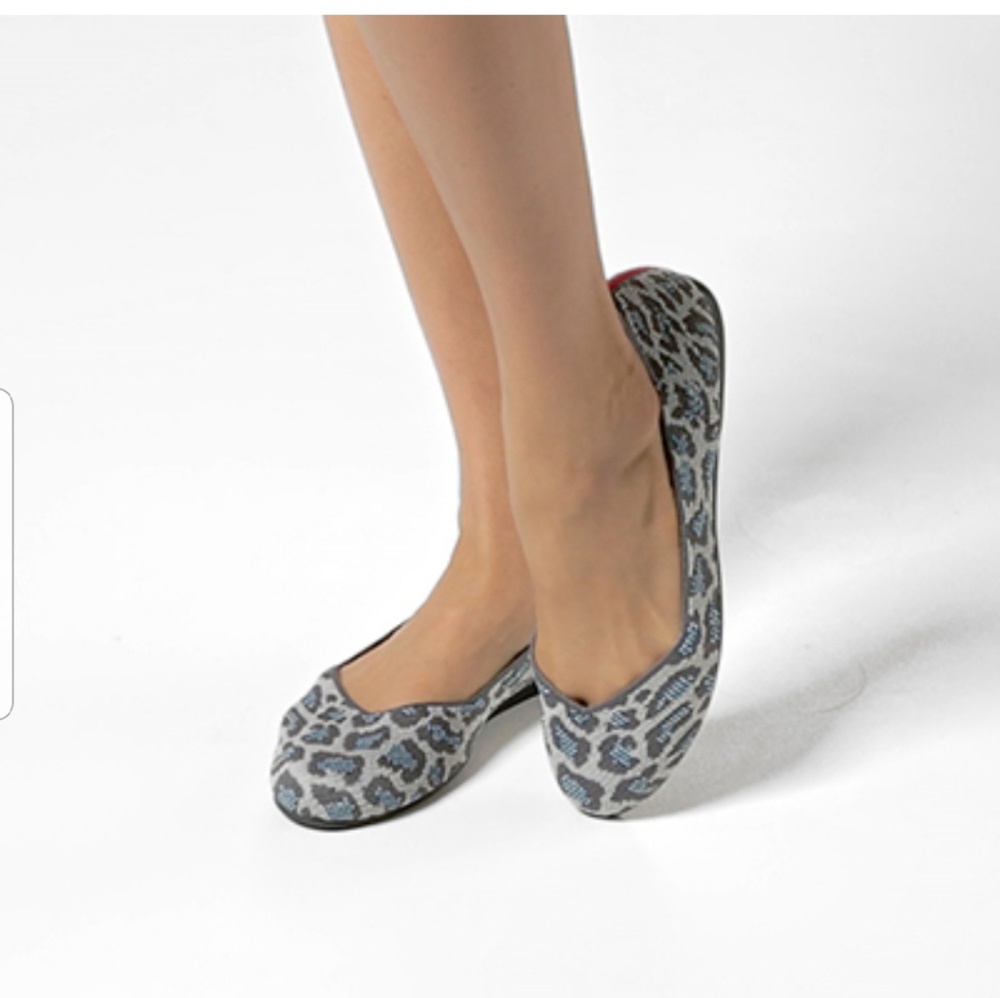 ROTHY'S -OUT OF STOCK - EUC - Grey Spotted Flats